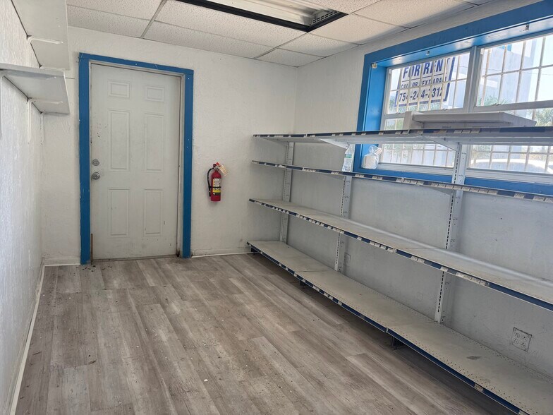 More Photos Of 809-813 NW 1st St, Fort Lauderdale Service For Lease