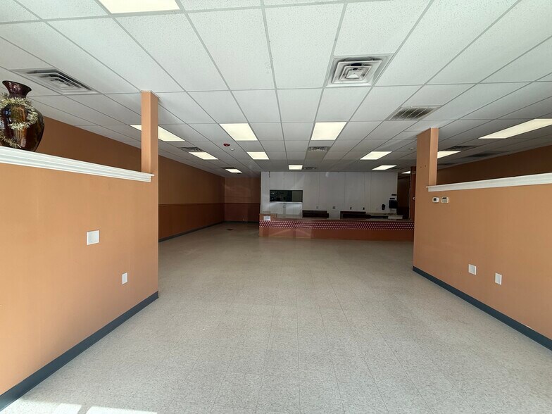 More Photos Of 23020 Highland Knolls, Katy Storefront For Lease