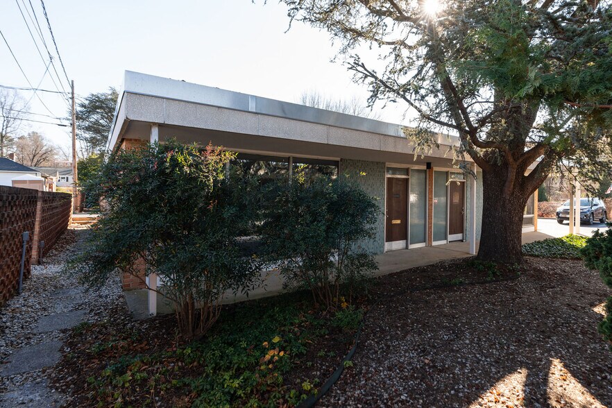 More Photos Of 1305 13th St, Waynesboro Medical For Sale