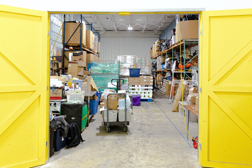 More Photos Of 171 Heller Pl, Bellmawr Warehouse For Lease