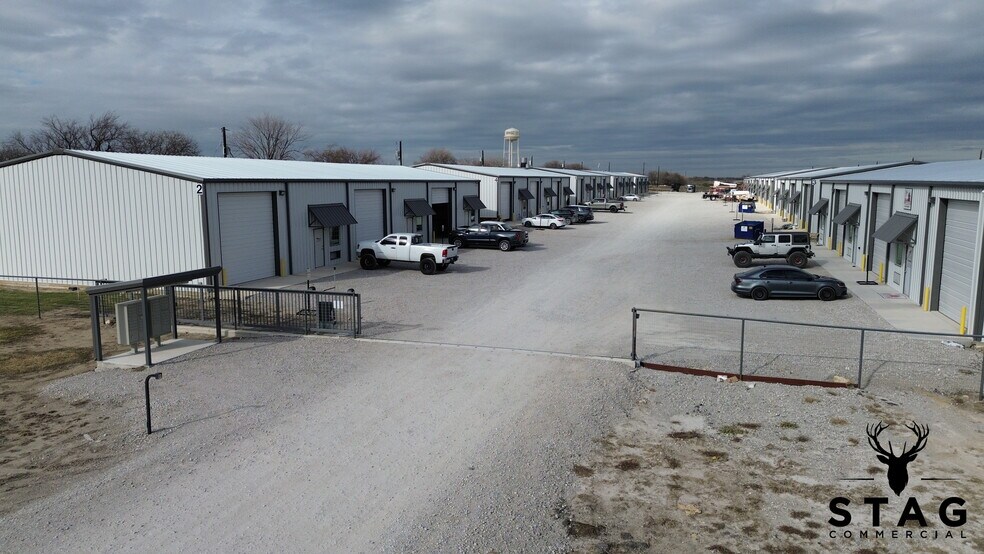 More Photos Of 16580 US 380, Krum Unknown For Lease