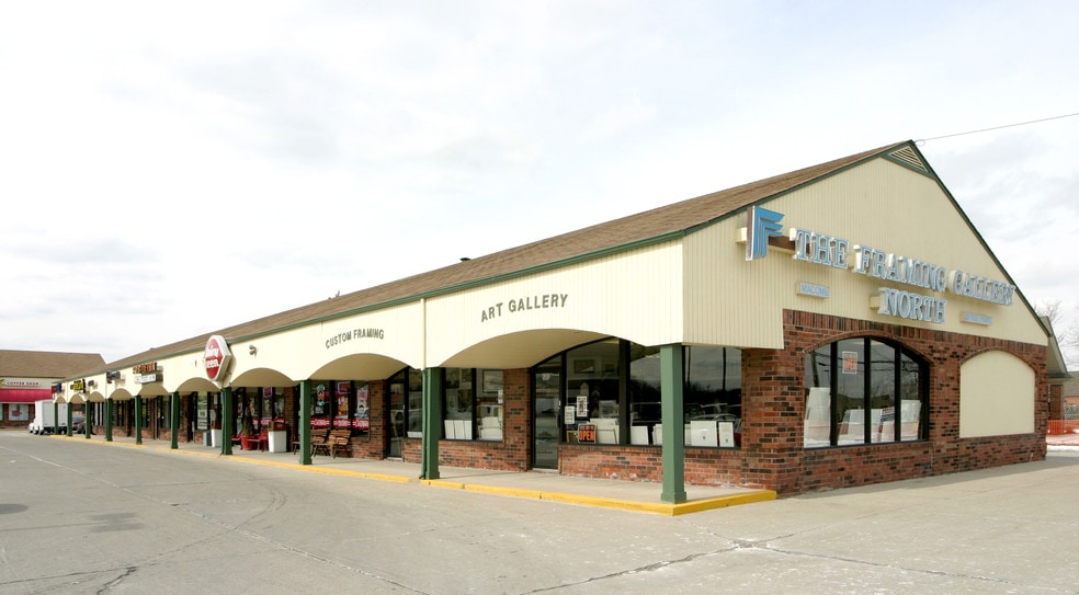 More Photos Of 42365 Garfield Rd, Clinton Township Unknown For Lease