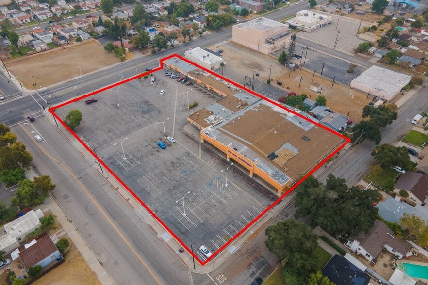 More Photos Of 541 W Marshall Blvd, San Bernardino Freestanding For Sale