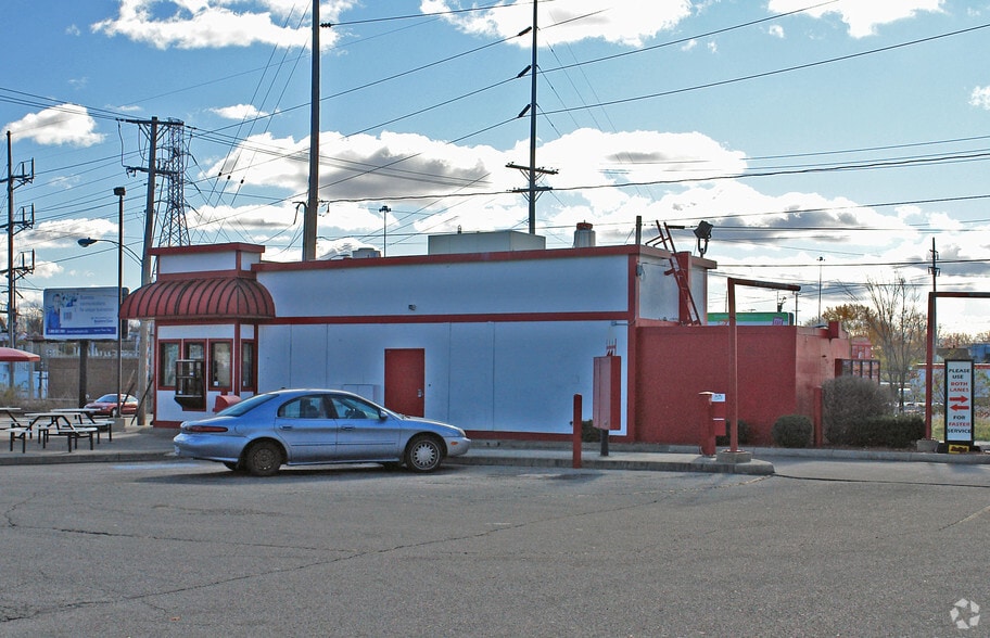 More Photos Of 1111 S Smithville Rd, Dayton Fast Food For Lease