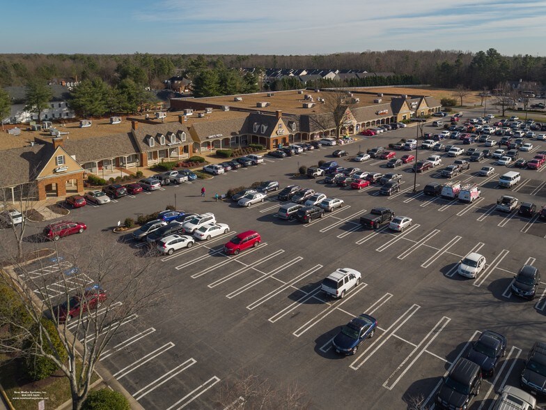 More Photos Of 6401-6551 Centralia Rd, Chesterfield Unknown For Lease