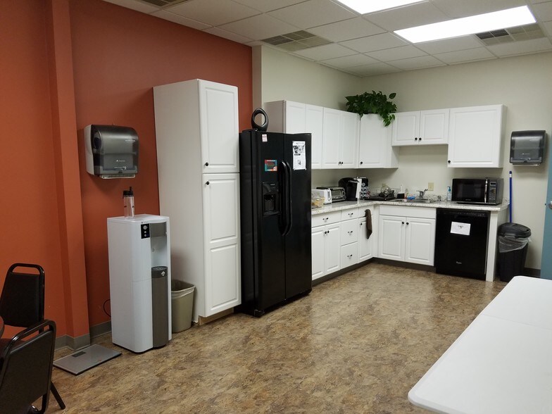 More Photos Of 415 McFarlan Rd, Kennett Square Office For Lease