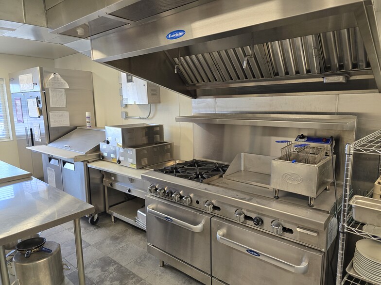 More Photos Of 104 White Ave, Grand Junction Apartments For Lease