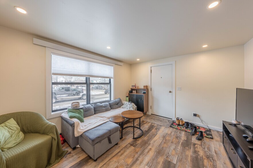 More Photos Of 110 S Willow St, Jackson Apartments For Sale