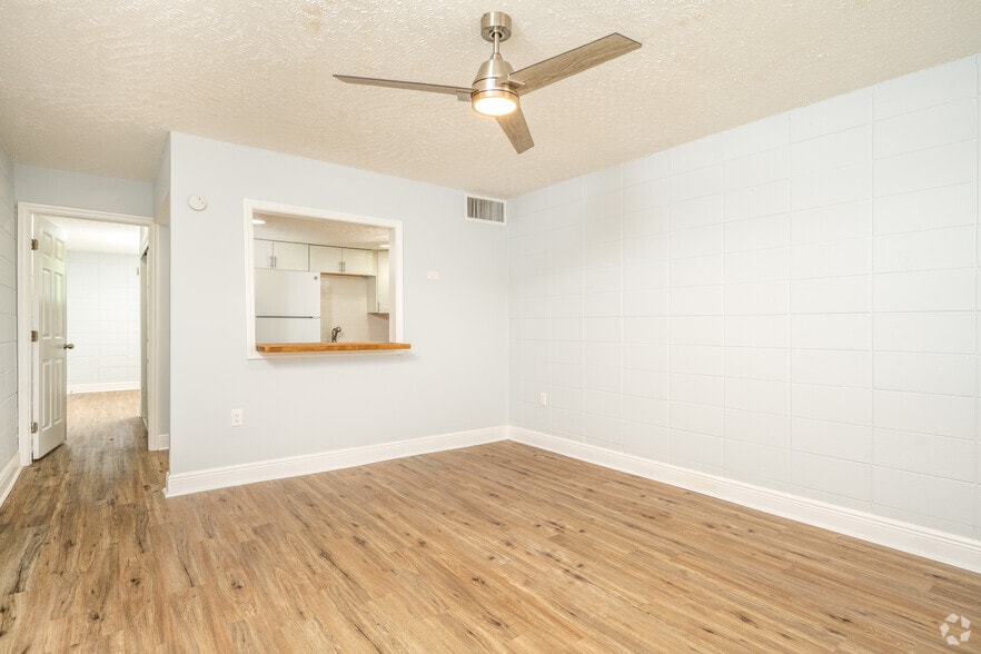 More Photos Of 700-712 N Jefferson St, Jackson Apartments For Sale