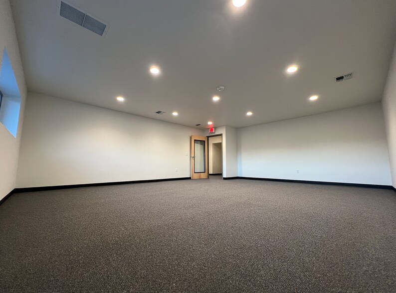 More Photos Of 70 Linden St, Reno Medical For Lease