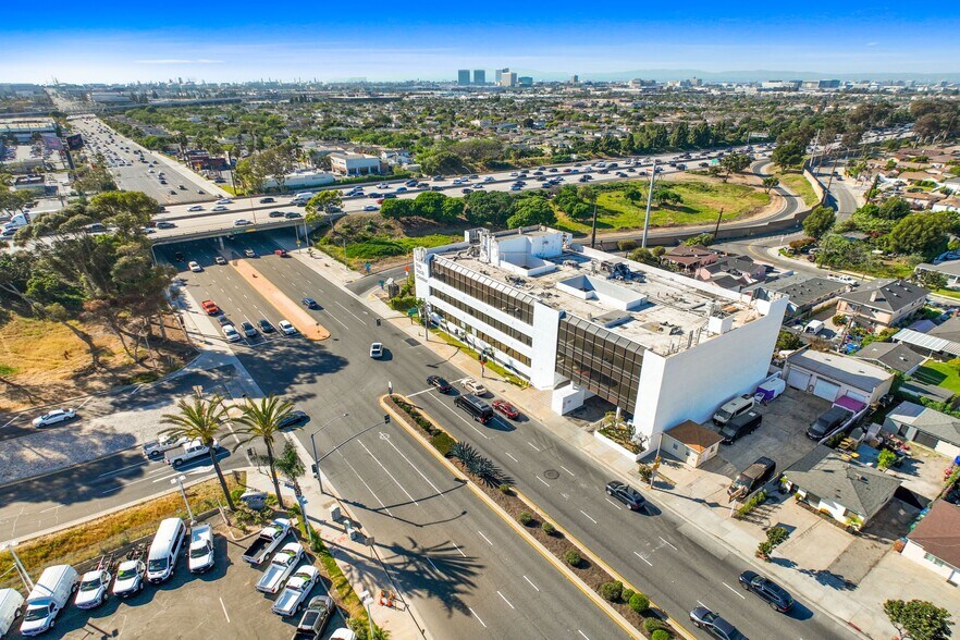 More Photos Of 5155 W Rosecrans Ave, Hawthorne Loft Creative Space For Sale