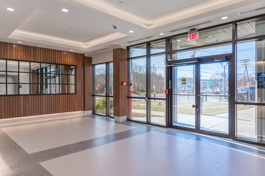 More Photos Of 11 Pleasant Street Connector, Framingham Medical For Sale