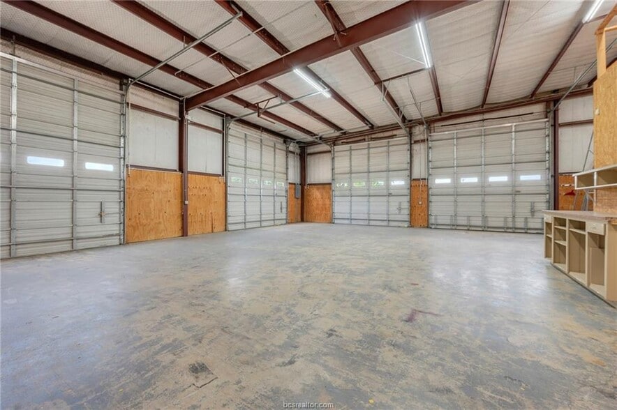 More Photos Of 1134 Finfeather Rd, Bryan Light Manufacturing For Sale
