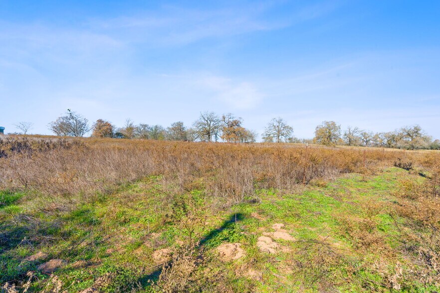 More Photos Of 10866 US-90, Harwood Land For Sale