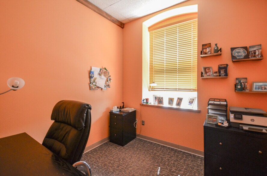 More Photos Of 22 S 2nd St, Emmaus Loft Creative Space For Lease