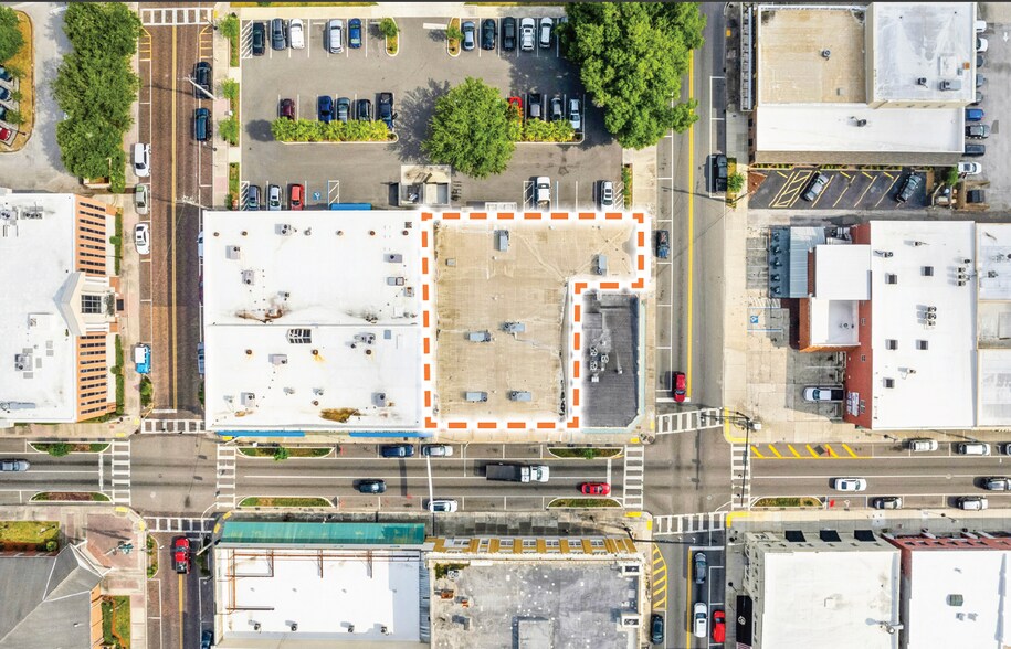 More Photos Of 104 W Reynolds St, Plant City Storefront Retail Office For Sale