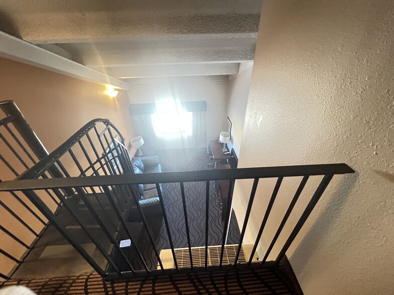 More Photos Of 560 Silverthorne Ln, Silverthorne Hotel For Sale