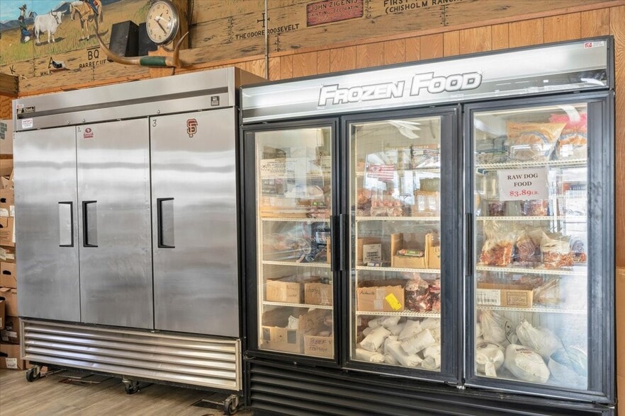 More Photos Of 70 - 74 Manor Drive w, Pacifica Storefront For Sale