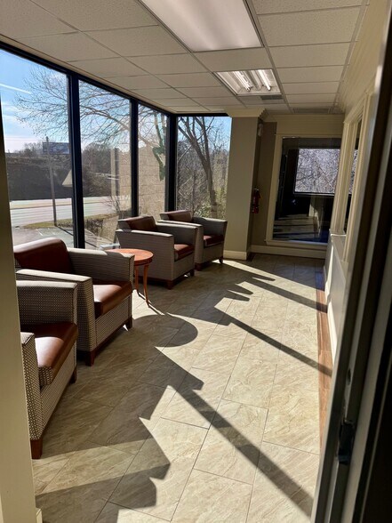 More Photos Of 6021 Wilkinson Blvd, Belmont Office Residential For Lease