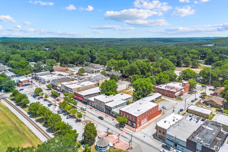 More Photos Of 929 Main St, Stone Mountain Restaurant For Lease