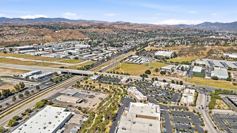 More Photos Of 26571-26583 Golden Valley Rd, Santa Clarita Restaurant For Sale
