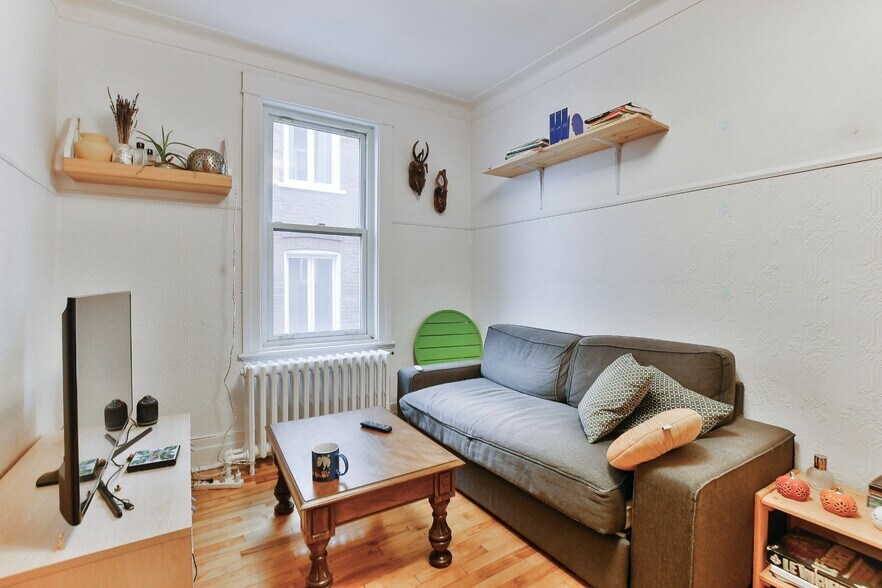 More Photos Of 8234-8242 Rue St-Denis, Montréal Multifamily For Sale