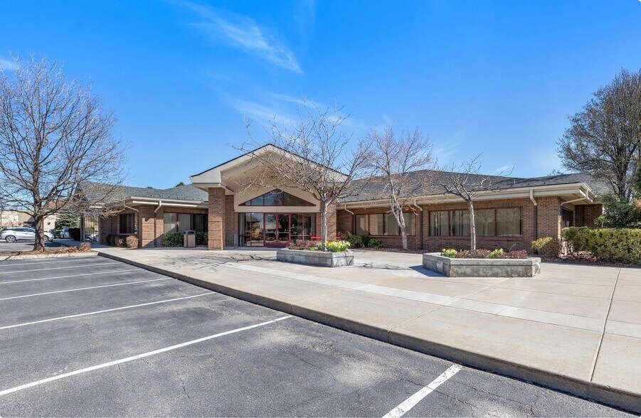 Primary Photo Of 10148 W Emerald St, Boise Office For Lease