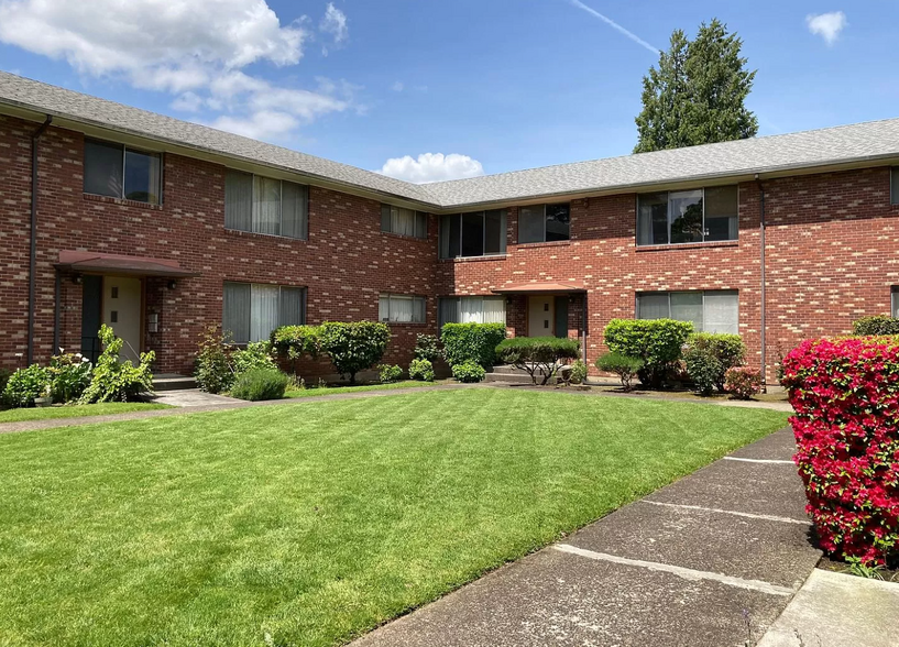 Primary Photo Of 1925 NE 19th Ave, Portland Apartments For Sale