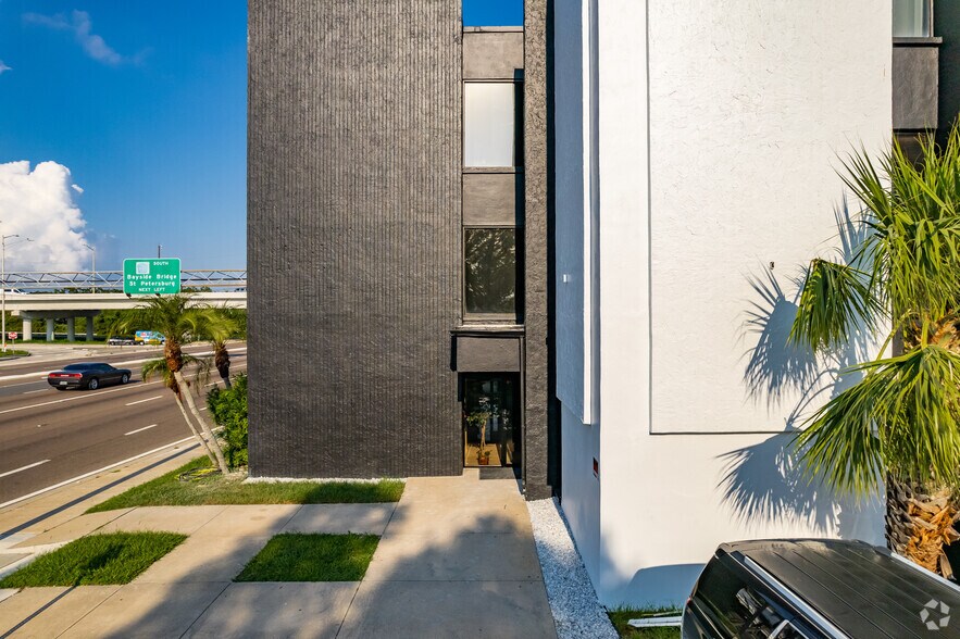 More Photos Of 3118 Gulf To Bay Blvd, Clearwater Medical For Lease