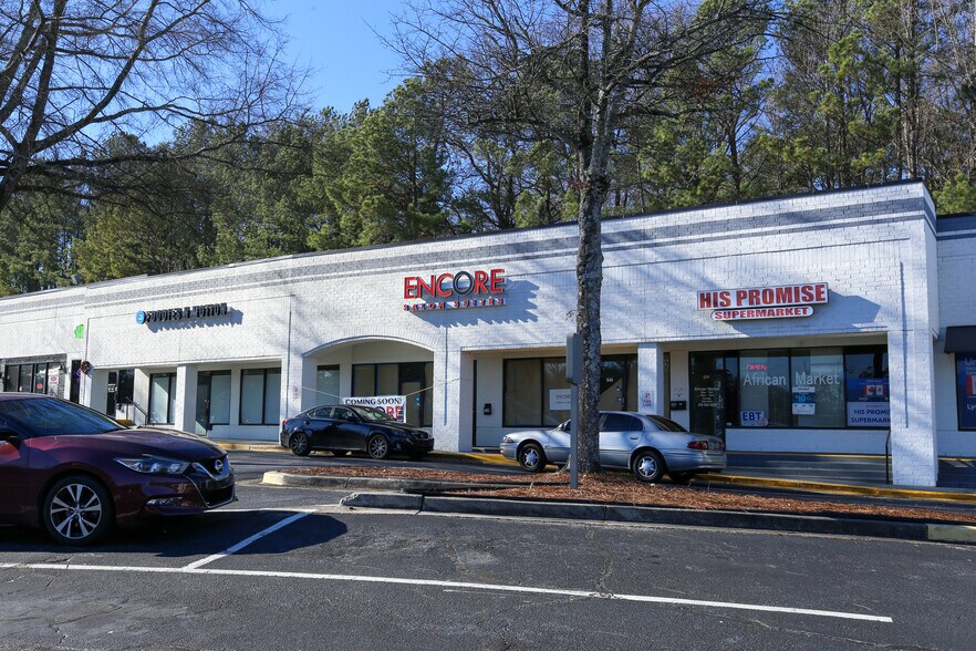 More Photos Of 8610 Roswell Rd, Atlanta Unknown For Lease