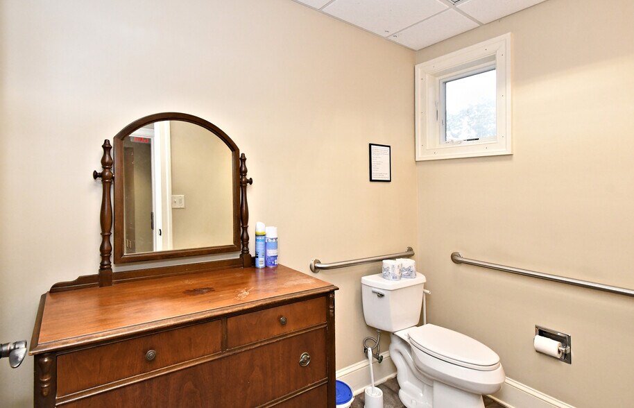 More Photos Of 206 N Main St, Souderton Freestanding For Sale