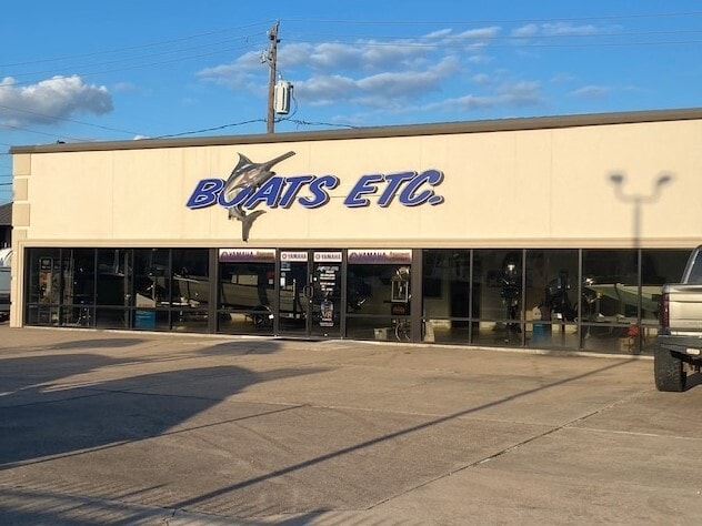 More Photos Of 331 Highway 146 S, La Porte Warehouse For Lease