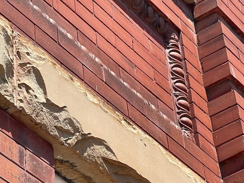 More Photos Of 211 5th St NE, Charlottesville Office Residential For Lease