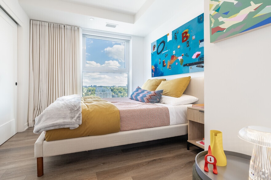 More Photos Of 300 Mcrae Av, Ottawa Apartments For Lease