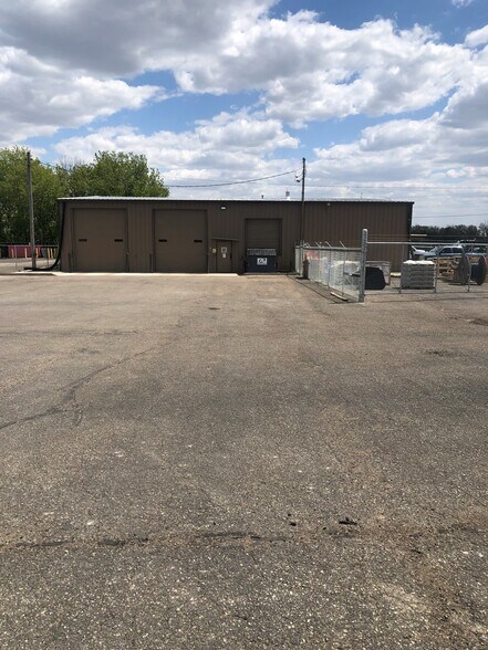 More Photos Of 7050 11th Ave SW, Rochester Warehouse For Sale