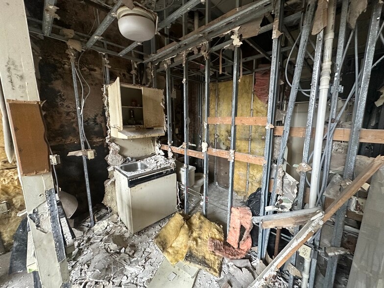 More Photos Of 215 Lelia St, Pittsburgh Apartments For Sale