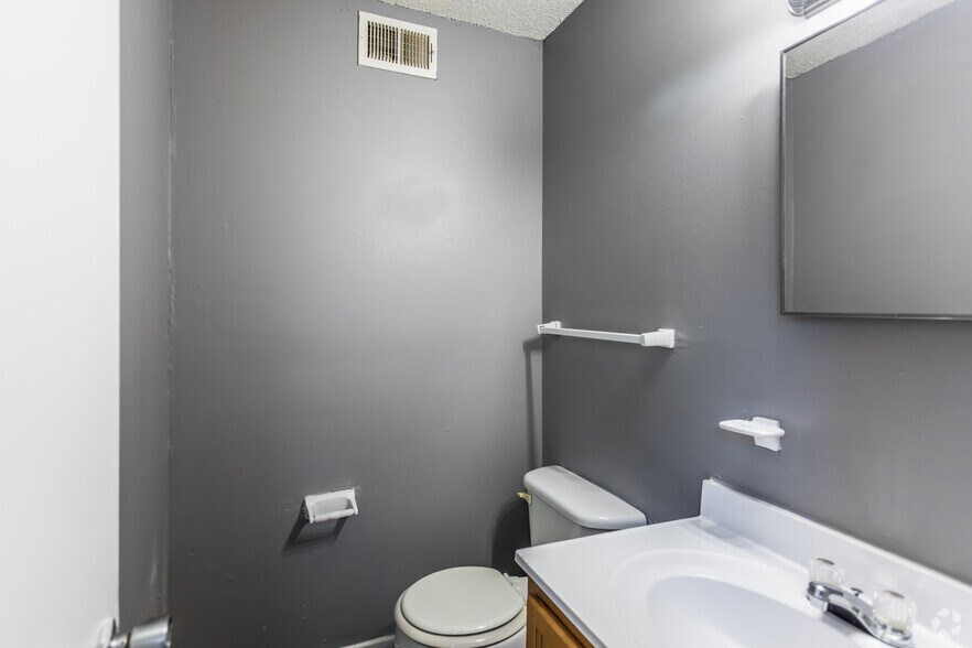 More Photos Of 2603 Pojest Dr, Memphis Apartments For Sale