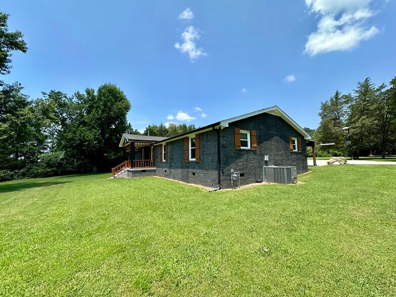 More Photos Of 2055 Highway 12 S, Ashland City Land For Sale