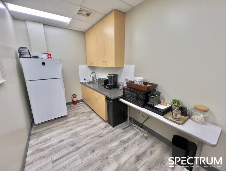 More Photos Of 28338 Constellation Rd, Valencia Loft Creative Space For Sale