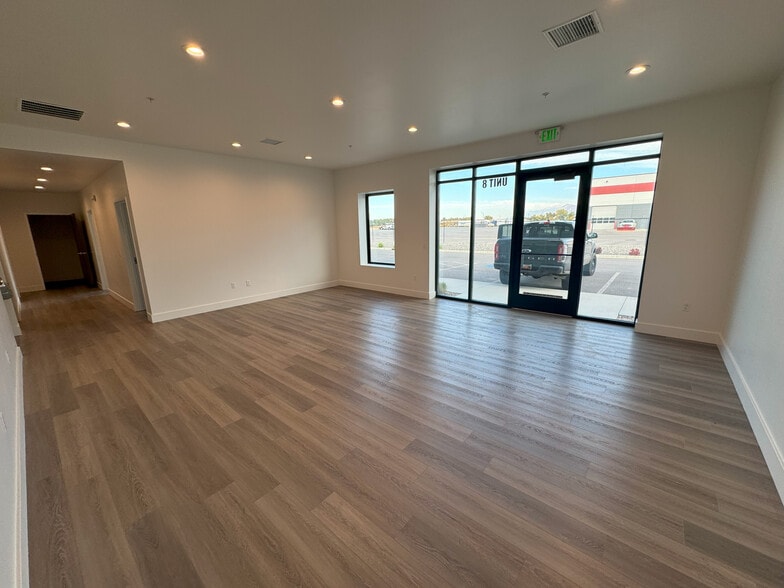 More Photos Of 687 N 2000 W, Springville Warehouse For Lease