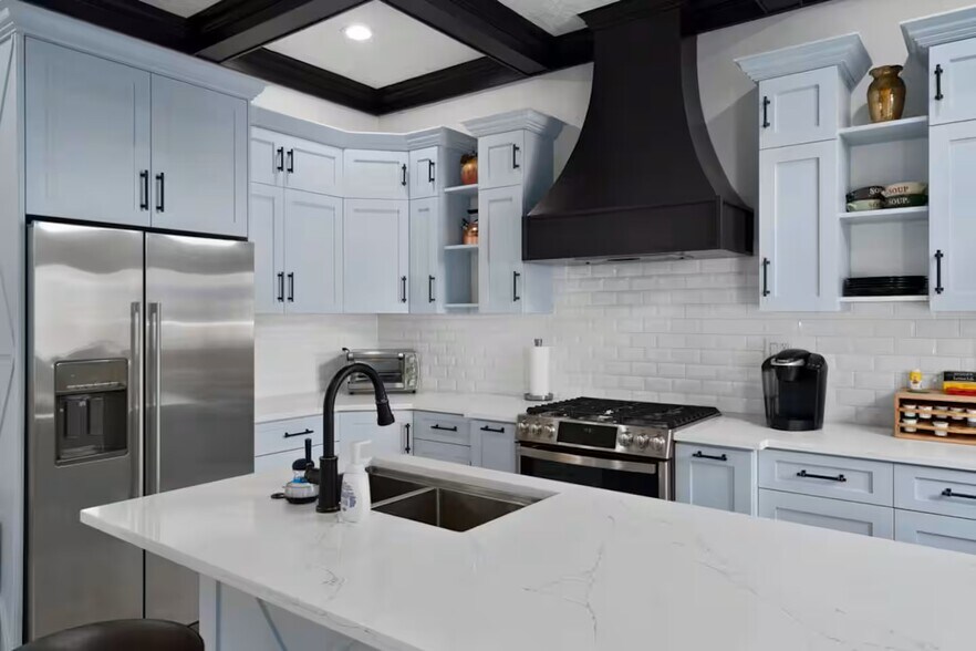 More Photos Of 209 N 400 W, Provo Office For Sale