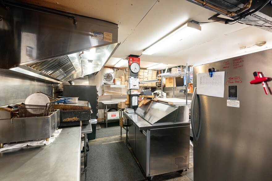 More Photos Of 65 Henry Law Ave, Dover Restaurant For Sale