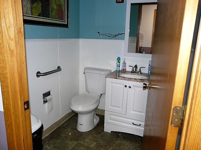 More Photos Of 214 Washington St, Ingleside Medical For Sale