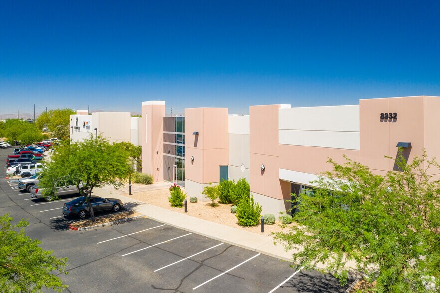 Primary Photo Of 8932 W Cactus Rd, Peoria Warehouse For Lease