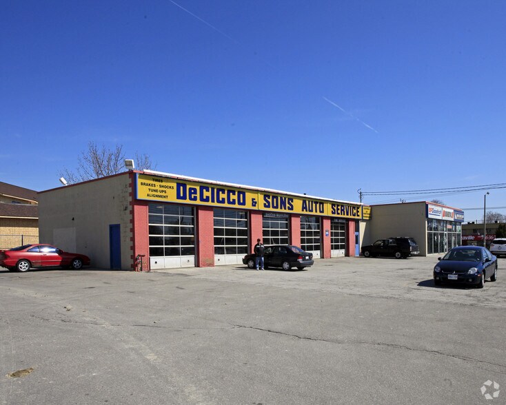 More Photos Of 2146 Kipling Ave, Toronto Auto Repair For Lease