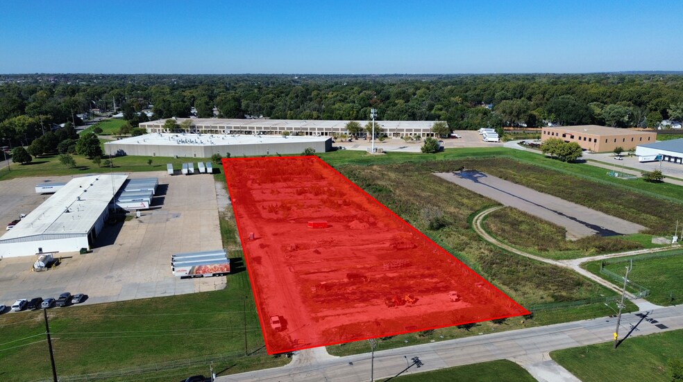 More Photos Of 1680 E 17th St, Des Moines Land For Lease