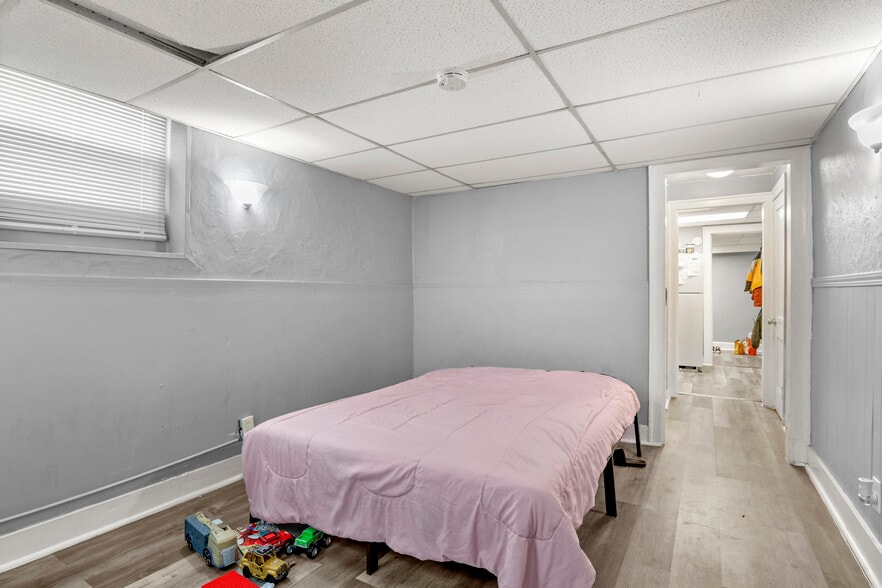 More Photos Of 1205 Garfield Ave, Lincoln Park Apartments For Sale