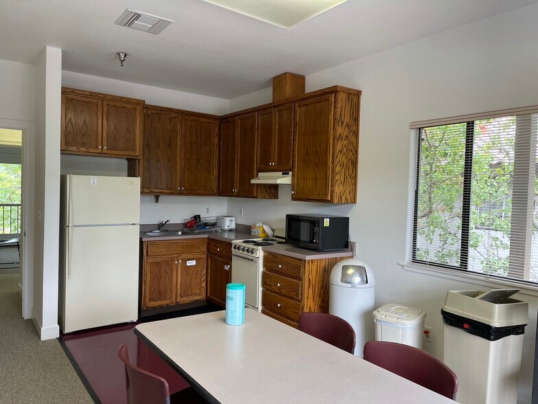 More Photos Of 414 W Napa St, Sonoma Office For Lease