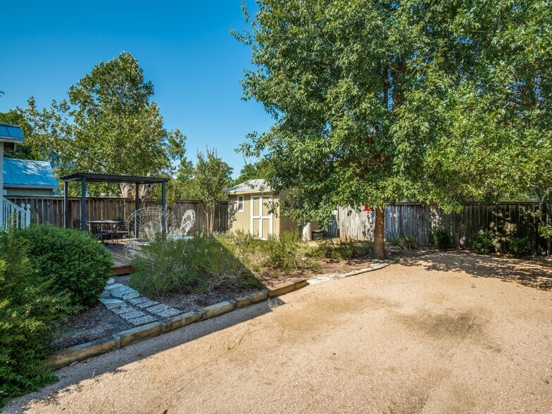 Primary Photo Of 118 N Plant Ave, Boerne Medical For Lease