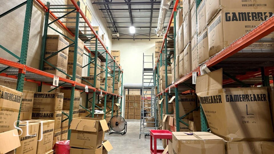 More Photos Of 4404-4420 N Interstate 35, San Antonio Showroom For Sale